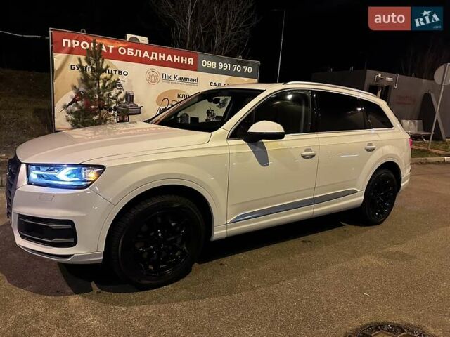 Білий Ауді Ку 7, об'ємом двигуна 2 л та пробігом 92 тис. км за 27900 $, фото 13 на Automoto.ua