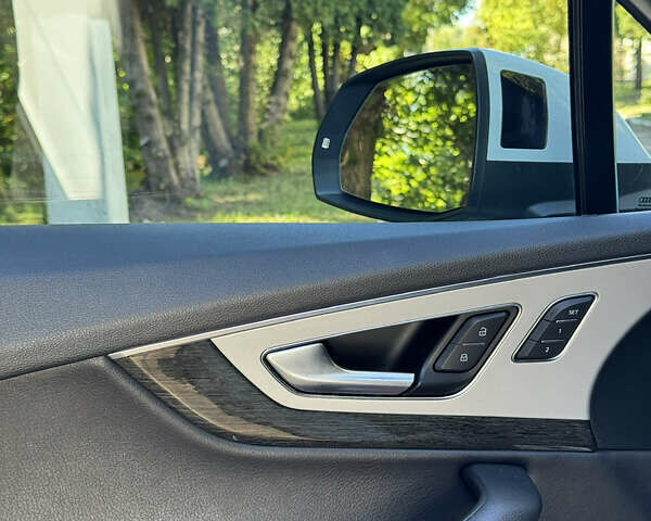 Білий Ауді Ку 7, об'ємом двигуна 1.98 л та пробігом 134 тис. км за 26900 $, фото 16 на Automoto.ua