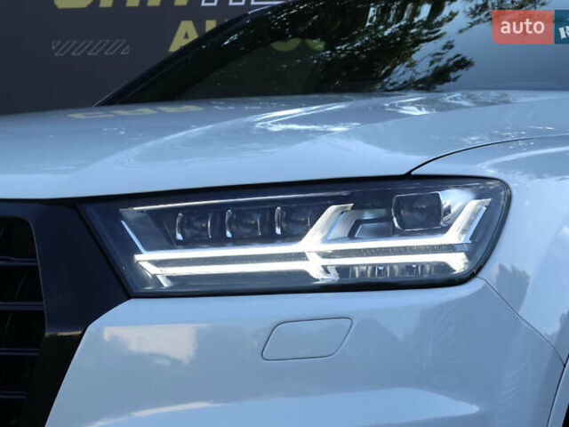 Белый Ауди Ку 7, объемом двигателя 3 л и пробегом 80 тыс. км за 34500 $, фото 10 на Automoto.ua