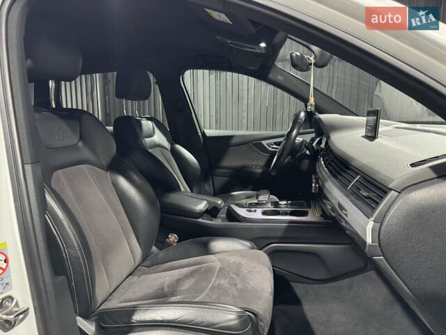 Белый Ауди Ку 7, объемом двигателя 2.97 л и пробегом 165 тыс. км за 38500 $, фото 23 на Automoto.ua