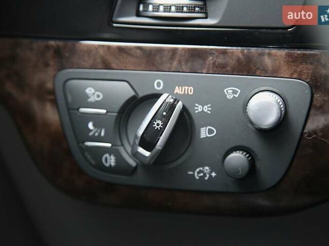 Белый Ауди Ку 7, объемом двигателя 3 л и пробегом 137 тыс. км за 37000 $, фото 24 на Automoto.ua