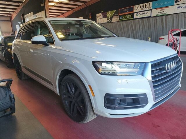 Белый Ауди Ку 7, объемом двигателя 3 л и пробегом 243 тыс. км за 20900 $, фото 1 на Automoto.ua