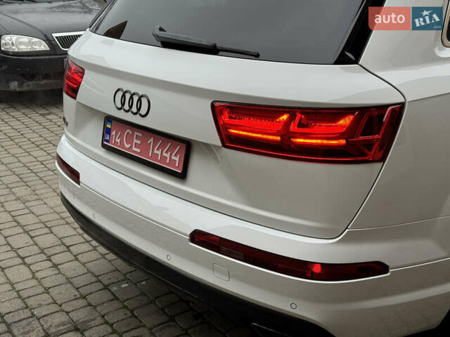 Білий Ауді Ку 7, об'ємом двигуна 3 л та пробігом 171 тис. км за 25000 $, фото 50 на Automoto.ua