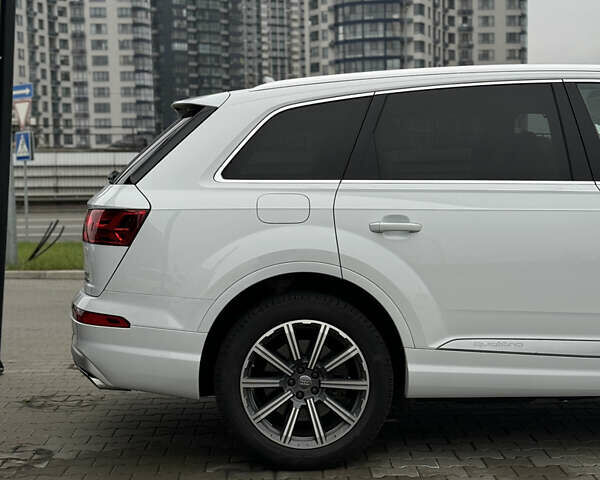 Белый Ауди Ку 7, объемом двигателя 3 л и пробегом 125 тыс. км за 29499 $, фото 13 на Automoto.ua