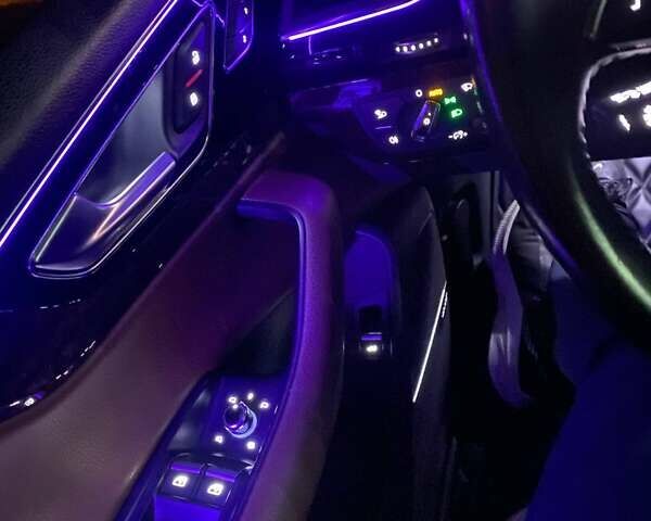 Белый Ауди Ку 7, объемом двигателя 3 л и пробегом 118 тыс. км за 35000 $, фото 20 на Automoto.ua