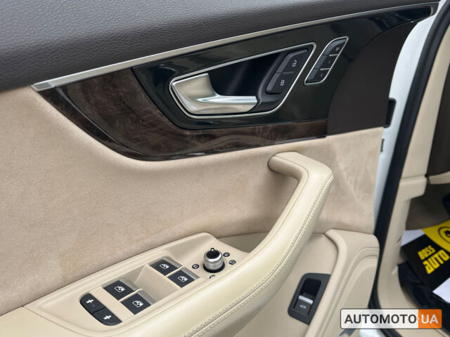 Белый Ауди Ку 7, объемом двигателя 3 л и пробегом 176 тыс. км за 29200 $, фото 12 на Automoto.ua