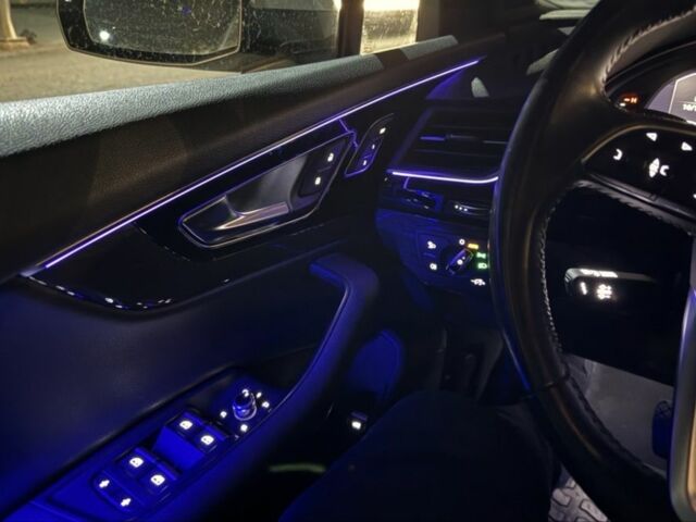 Білий Ауді Ку 7, об'ємом двигуна 3 л та пробігом 241 тис. км за 24900 $, фото 12 на Automoto.ua