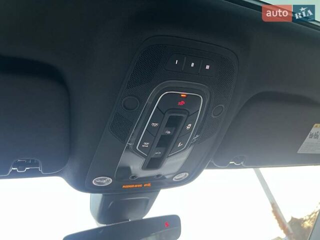 Білий Ауді Ку 7, об'ємом двигуна 2 л та пробігом 109 тис. км за 23900 $, фото 54 на Automoto.ua