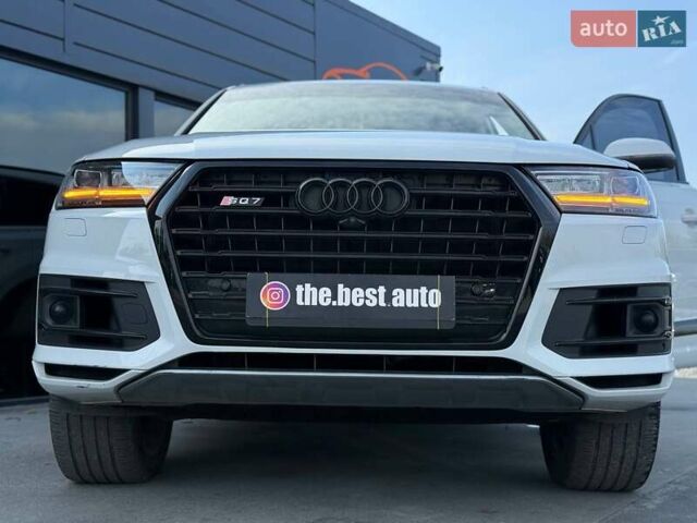 Ауді Ку 7 2017 у Рівному на Automoto.ua Білий Ауді Ку 7, об'ємом двигуна 3 л та пробігом 149 тис. км за 31000 $, фото 12 на Automoto.ua