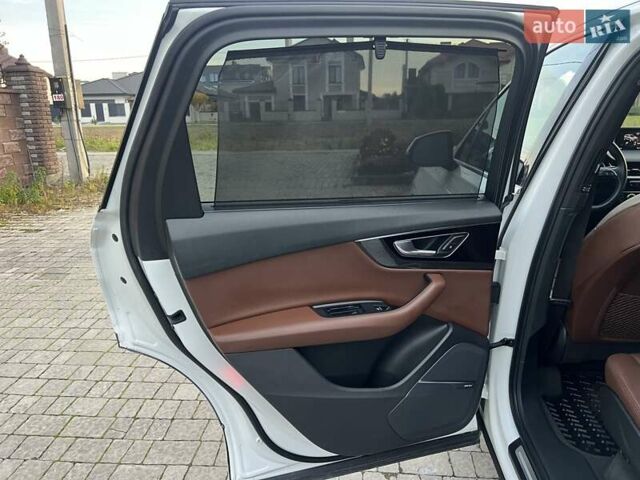 Білий Ауді Ку 7, об'ємом двигуна 2 л та пробігом 109 тис. км за 23900 $, фото 60 на Automoto.ua