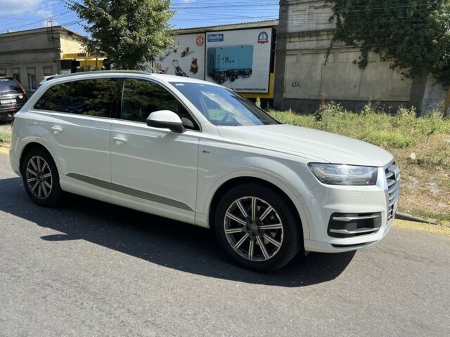 Белый Ауди Ку 7, объемом двигателя 3 л и пробегом 245 тыс. км за 33500 $, фото 1 на Automoto.ua