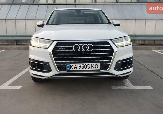 Белый Ауди Ку 7, объемом двигателя 3 л и пробегом 242 тыс. км за 25900 $, фото 5 на Automoto.ua