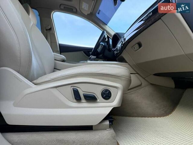 Ауді Ку 7 2017 у Рівному на Automoto.ua Білий Ауді Ку 7, об'ємом двигуна 3 л та пробігом 149 тис. км за 31000 $, фото 70 на Automoto.ua