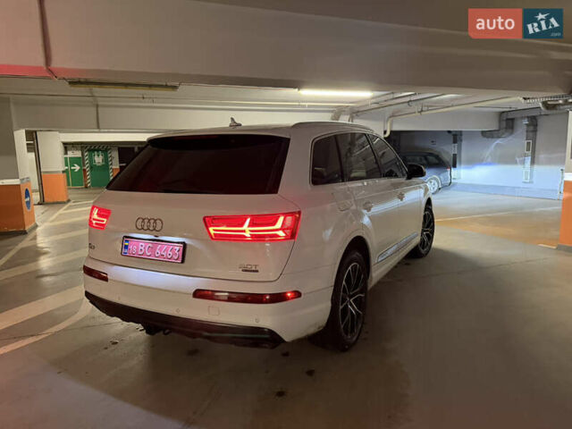 Белый Ауди Ку 7, объемом двигателя 3 л и пробегом 244 тыс. км за 27600 $, фото 1 на Automoto.ua
