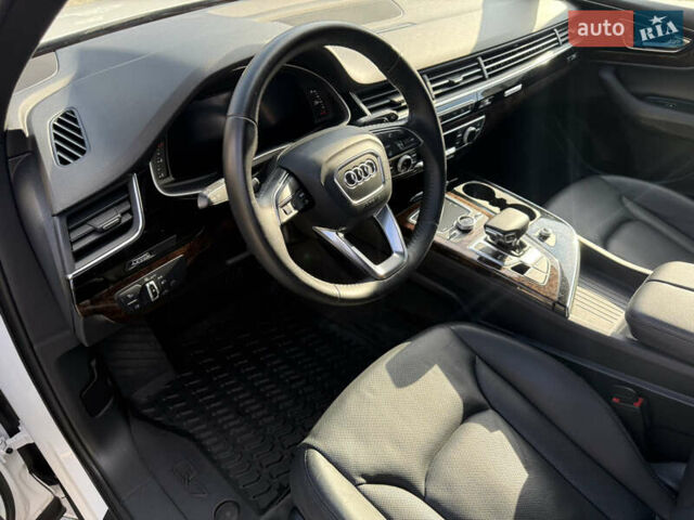 Ауді Ку 7 2017 у Львові на Automoto.ua Білий Ауді Ку 7, об'ємом двигуна 3 л та пробігом 159 тис. км за 23950 $, фото 45 на Automoto.ua