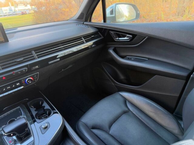 Білий Ауді Ку 7, об'ємом двигуна 3 л та пробігом 65 тис. км за 16500 $, фото 10 на Automoto.ua