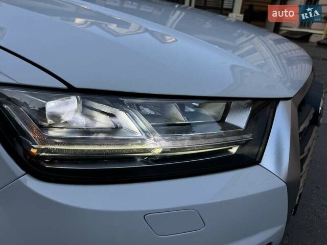 Белый Ауди Ку 7, объемом двигателя 3 л и пробегом 195 тыс. км за 23500 $, фото 13 на Automoto.ua