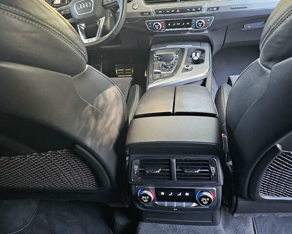 Білий Ауді Ку 7, об'ємом двигуна 2.97 л та пробігом 107 тис. км за 43500 $, фото 25 на Automoto.ua