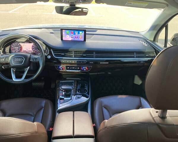 Белый Ауди Ку 7, объемом двигателя 3 л и пробегом 118 тыс. км за 35000 $, фото 5 на Automoto.ua