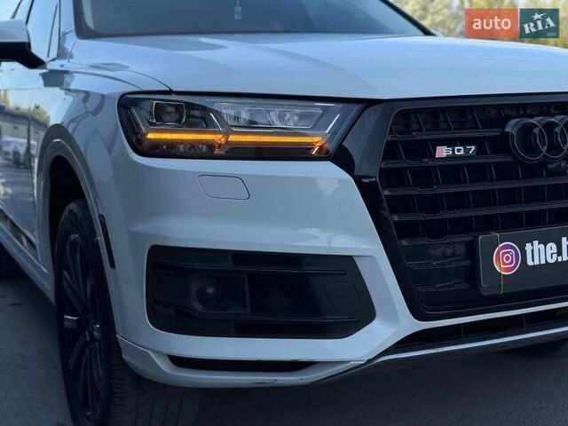 Ауді Ку 7 2017 у Рівному на Automoto.ua Білий Ауді Ку 7, об'ємом двигуна 3 л та пробігом 149 тис. км за 31000 $, фото 18 на Automoto.ua