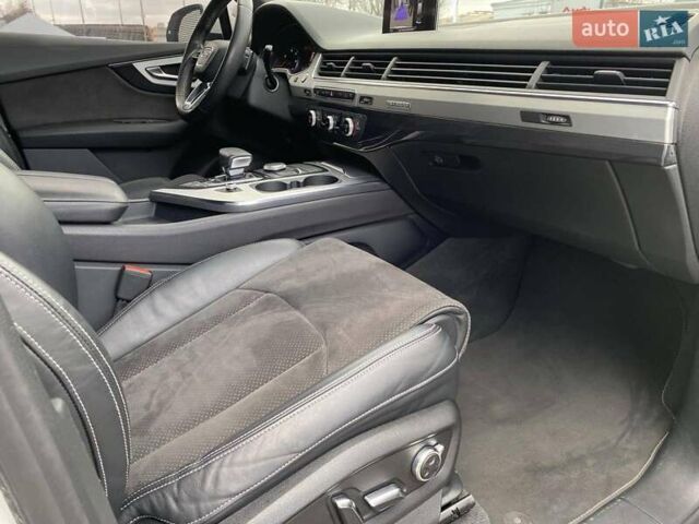 Білий Ауді Ку 7, об'ємом двигуна 2.97 л та пробігом 94 тис. км за 32900 $, фото 25 на Automoto.ua