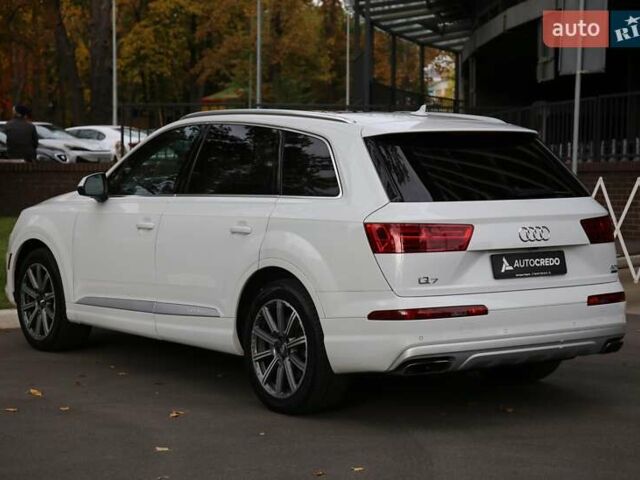 Белый Ауди Ку 7, объемом двигателя 3 л и пробегом 137 тыс. км за 37000 $, фото 3 на Automoto.ua