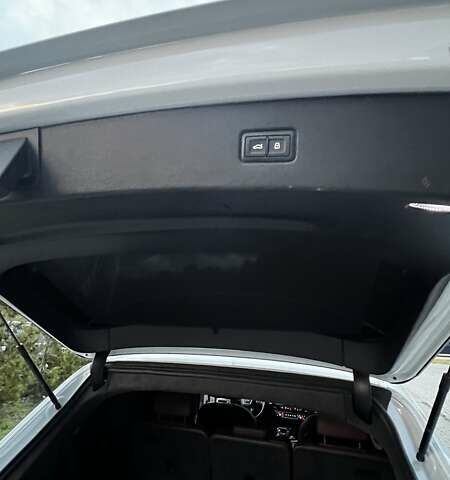 Білий Ауді Ку 7, об'ємом двигуна 3 л та пробігом 94 тис. км за 35000 $, фото 18 на Automoto.ua