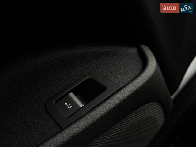 Белый Ауди Ку 7, объемом двигателя 3 л и пробегом 228 тыс. км за 26850 $, фото 22 на Automoto.ua