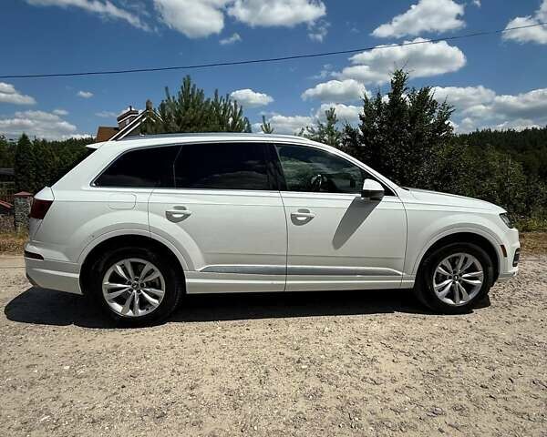 Ауді Ку 7 2017 у Києві на Automoto.ua Білий Ауді Ку 7, об'ємом двигуна 1.98 л та пробігом 108 тис. км за 36200 $, фото 18 на Automoto.ua