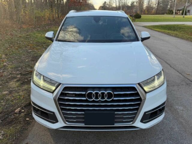 Білий Ауді Ку 7, об'ємом двигуна 3 л та пробігом 65 тис. км за 16500 $, фото 1 на Automoto.ua