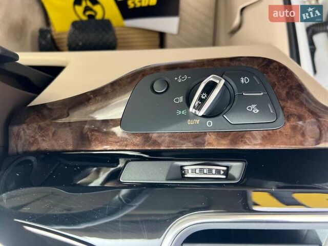 Білий Ауді Ку 7, об'ємом двигуна 2.97 л та пробігом 303 тис. км за 30000 $, фото 11 на Automoto.ua