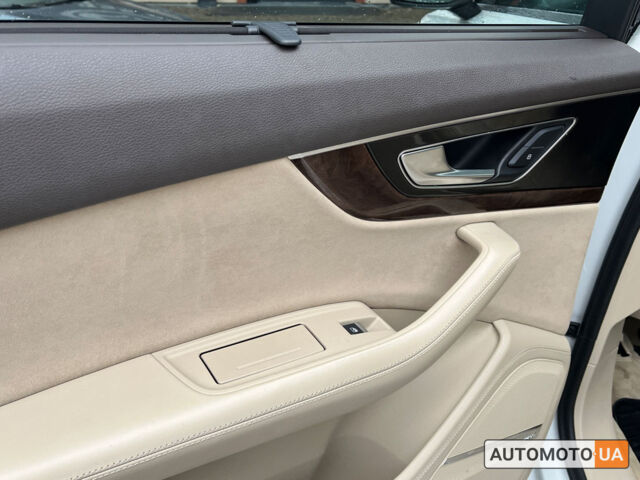 Белый Ауди Ку 7, объемом двигателя 3 л и пробегом 176 тыс. км за 29200 $, фото 16 на Automoto.ua