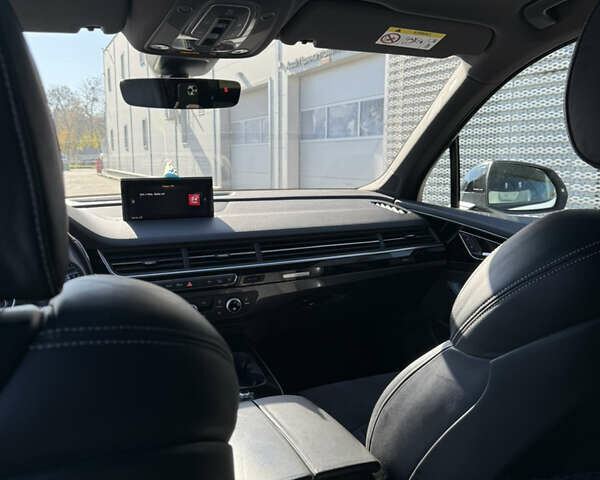 Белый Ауди Ку 7, объемом двигателя 2 л и пробегом 100 тыс. км за 41500 $, фото 17 на Automoto.ua