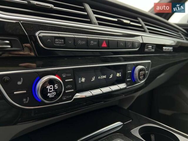 Белый Ауди Ку 7, объемом двигателя 3 л и пробегом 115 тыс. км за 32999 $, фото 31 на Automoto.ua