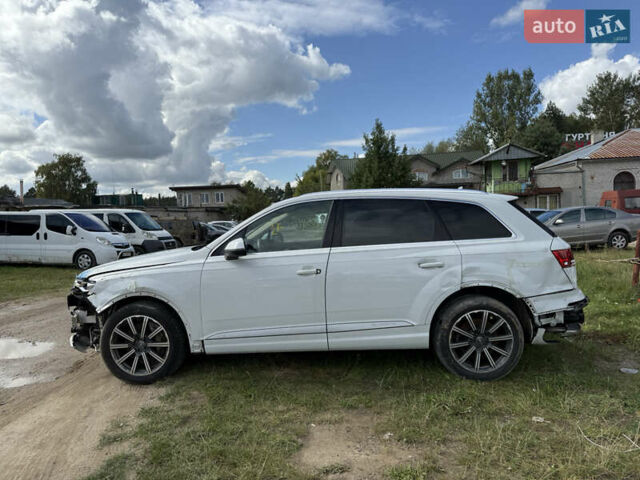 Белый Ауди Ку 7, объемом двигателя 3 л и пробегом 196 тыс. км за 16000 $, фото 6 на Automoto.ua