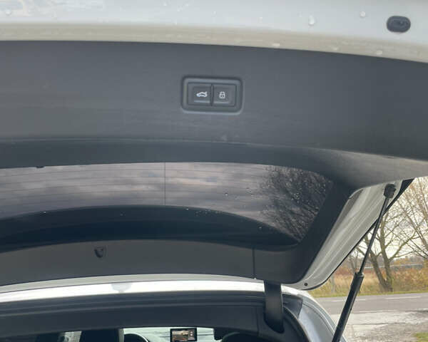 Білий Ауді Ку 7, об'ємом двигуна 3 л та пробігом 84 тис. км за 29200 $, фото 16 на Automoto.ua