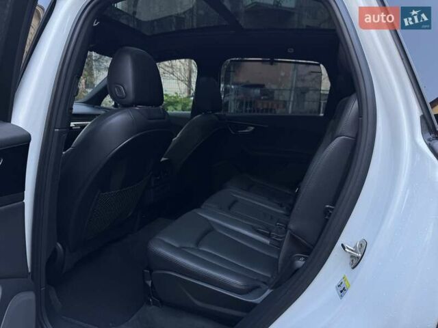 Белый Ауди Ку 7, объемом двигателя 3 л и пробегом 195 тыс. км за 23500 $, фото 30 на Automoto.ua