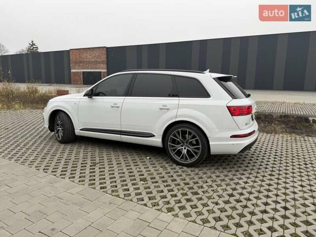 Белый Ауди Ку 7, объемом двигателя 2.97 л и пробегом 175 тыс. км за 47300 $, фото 4 на Automoto.ua
