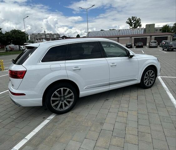 Білий Ауді Ку 7, об'ємом двигуна 3 л та пробігом 110 тис. км за 35000 $, фото 1 на Automoto.ua