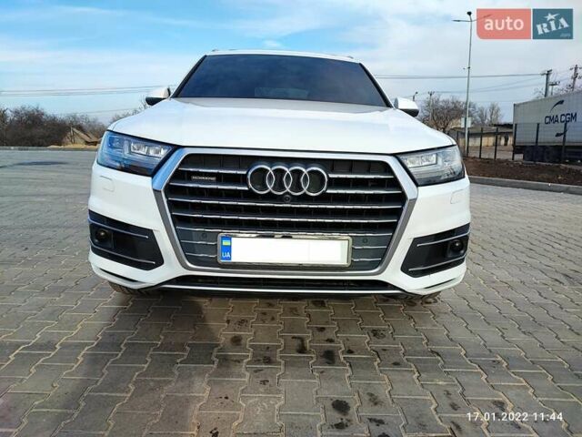 Белый Ауди Ку 7, объемом двигателя 2 л и пробегом 96 тыс. км за 44000 $, фото 18 на Automoto.ua