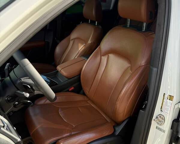 Білий Ауді Ку 7, об'ємом двигуна 3 л та пробігом 145 тис. км за 36900 $, фото 22 на Automoto.ua