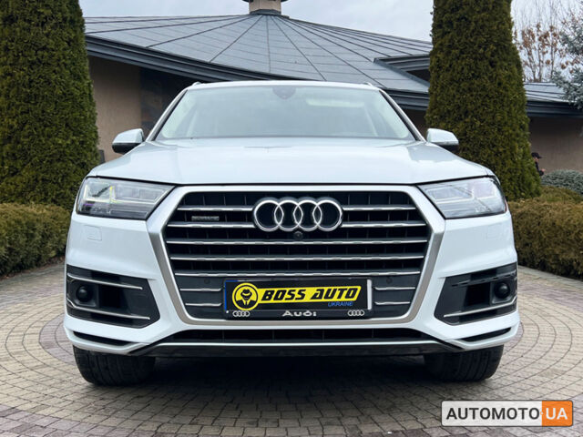 Белый Ауди Ку 7, объемом двигателя 3 л и пробегом 164 тыс. км за 35400 $, фото 2 на Automoto.ua