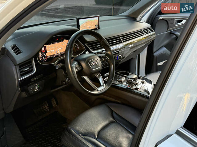 Білий Ауді Ку 7, об'ємом двигуна 3 л та пробігом 108 тис. км за 31900 $, фото 83 на Automoto.ua