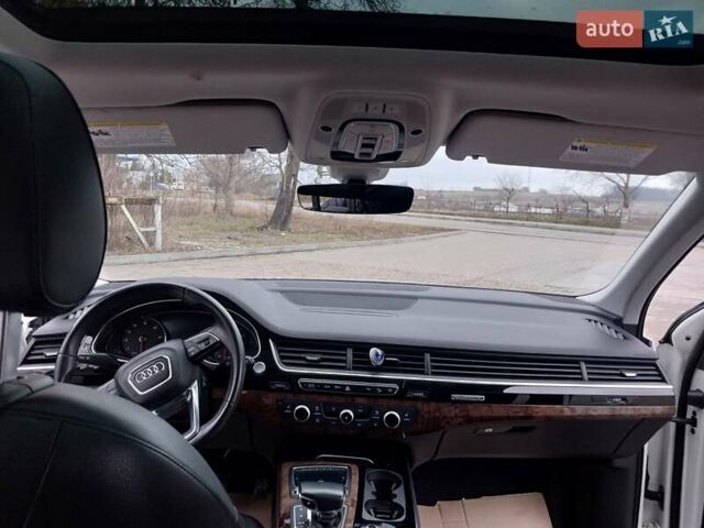 Белый Ауди Ку 7, объемом двигателя 3 л и пробегом 133 тыс. км за 33800 $, фото 31 на Automoto.ua