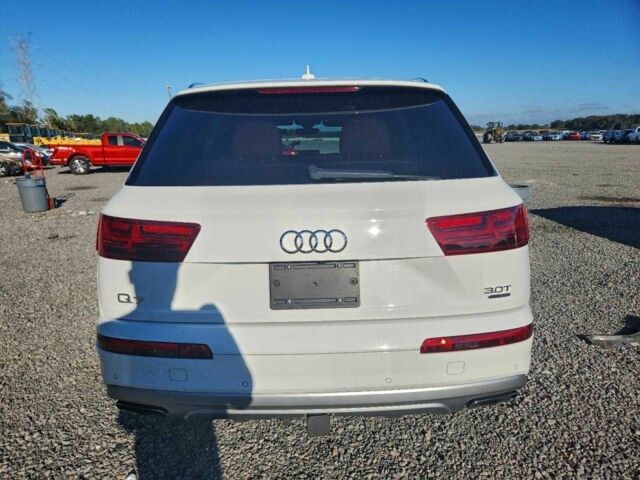 Белый Ауди Ку 7, объемом двигателя 3 л и пробегом 114 тыс. км за 6100 $, фото 5 на Automoto.ua