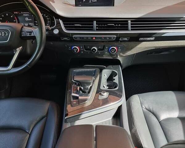 Белый Ауди Ку 7, объемом двигателя 3 л и пробегом 120 тыс. км за 33000 $, фото 19 на Automoto.ua
