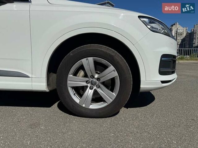 Белый Ауди Ку 7, объемом двигателя 3 л и пробегом 114 тыс. км за 41000 $, фото 5 на Automoto.ua