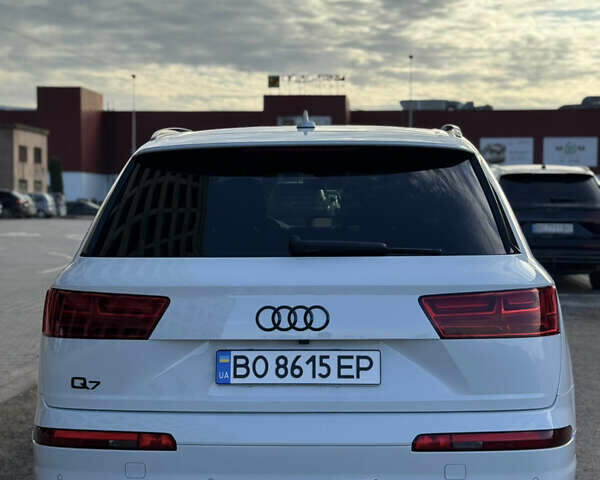 Білий Ауді Ку 7, об'ємом двигуна 1.98 л та пробігом 112 тис. км за 36800 $, фото 6 на Automoto.ua