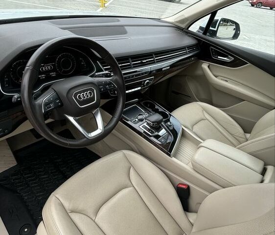 Білий Ауді Ку 7, об'ємом двигуна 3 л та пробігом 110 тис. км за 35000 $, фото 5 на Automoto.ua