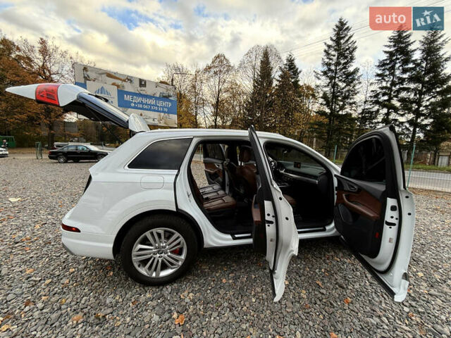 Ауді Ку 7 2018 у Трускавце на Automoto.ua Білий Ауді Ку 7, об'ємом двигуна 2 л та пробігом 136 тис. км за 29599 $, фото 26 на Automoto.ua